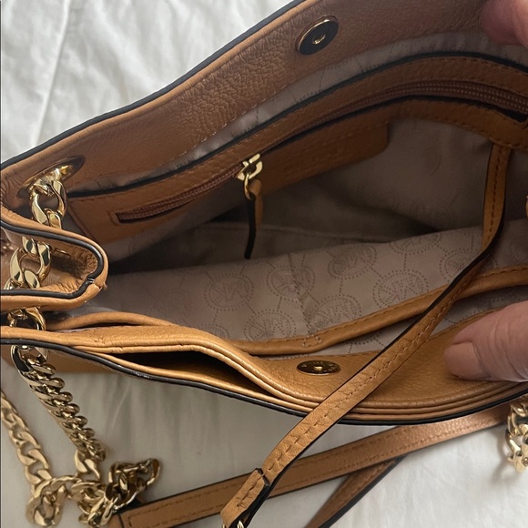 MICHAEL Michael Kors Tan Leather Shoulder/Crossbody Bag  Brown Caramel/Camel - Picture 6 of 8